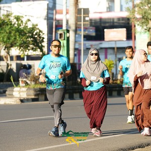 Race photo from VIBES AND STRENGTH CAMP ABR 2025