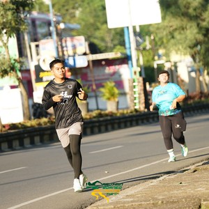 Race photo from VIBES AND STRENGTH CAMP ABR 2025