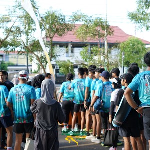 Race photo from VIBES AND STRENGTH CAMP ABR 2025