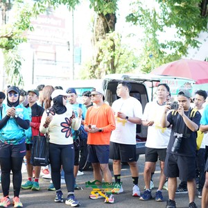 Race photo from VIBES AND STRENGTH CAMP ABR 2025