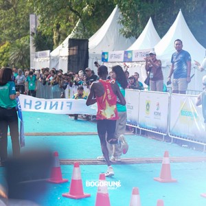 Race photo from BOGORUN 2026