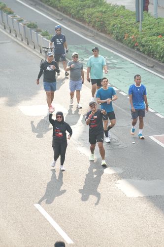 Race photo from Soft Launching Buku "Enggak Lari, Enggak Keren" & IdeaRun