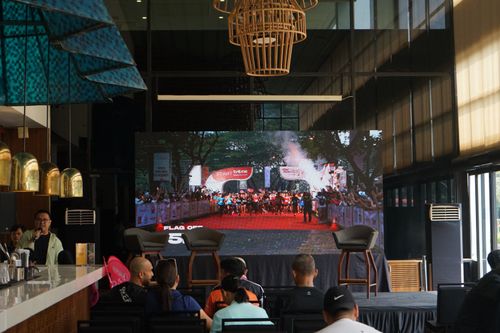 Race photo from Soft Launching Buku "Enggak Lari, Enggak Keren" & IdeaRun