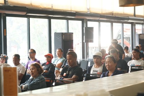 Race photo from Soft Launching Buku "Enggak Lari, Enggak Keren" & IdeaRun