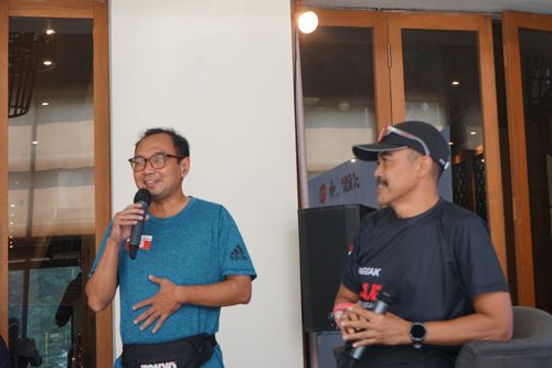 Race photo from Soft Launching Buku "Enggak Lari, Enggak Keren" & IdeaRun
