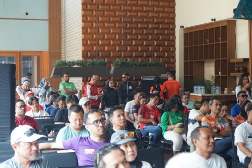 Race photo from Soft Launching Buku "Enggak Lari, Enggak Keren" & IdeaRun