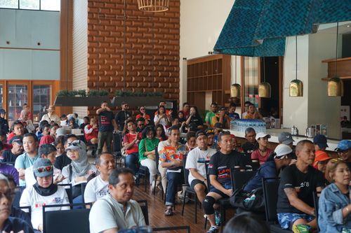 Race photo from Soft Launching Buku "Enggak Lari, Enggak Keren" & IdeaRun