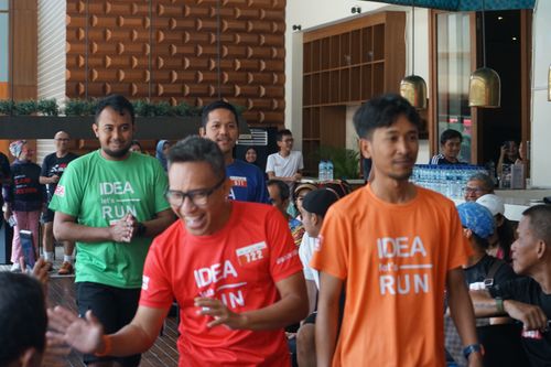 Race photo from Soft Launching Buku "Enggak Lari, Enggak Keren" & IdeaRun