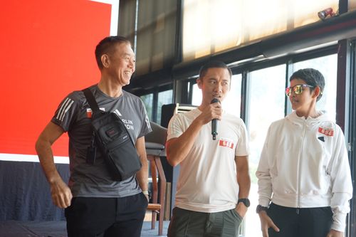 Race photo from Soft Launching Buku "Enggak Lari, Enggak Keren" & IdeaRun