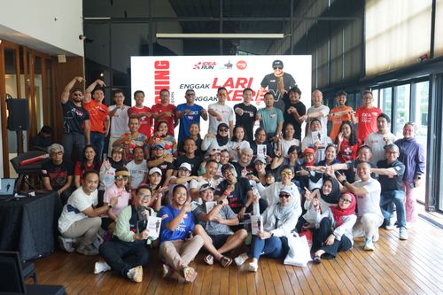 Race photo from Soft Launching Buku "Enggak Lari, Enggak Keren" & IdeaRun