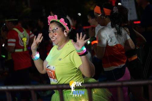 Race photo from PIK NITE RUN 2025