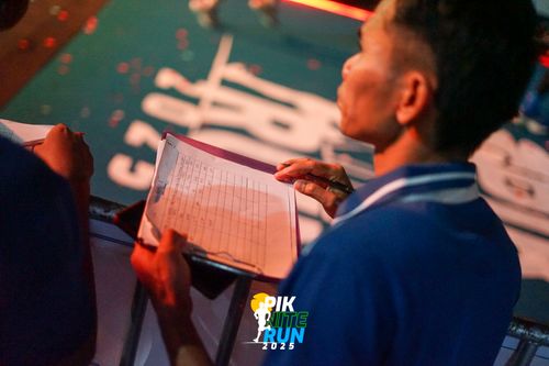 Race photo from PIK NITE RUN 2025