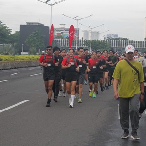 Race photo from FIRST SUNDAY RUN