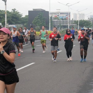 Race photo from FIRST SUNDAY RUN
