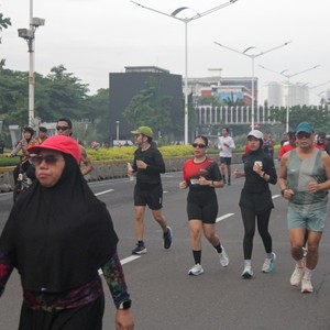 Race photo from FIRST SUNDAY RUN