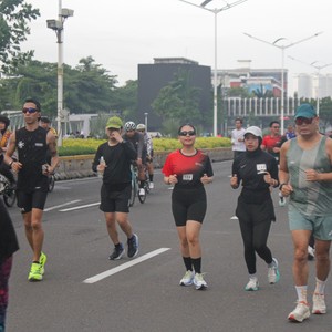 Race photo from FIRST SUNDAY RUN
