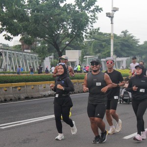 Race photo from FIRST SUNDAY RUN