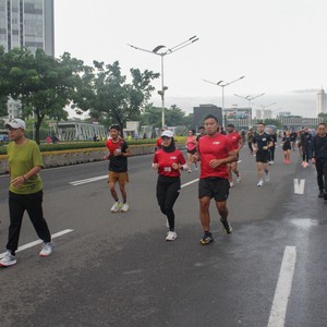 Race photo from FIRST SUNDAY RUN