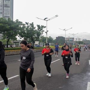 Race photo from FIRST SUNDAY RUN