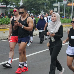 Race photo from FIRST SUNDAY RUN