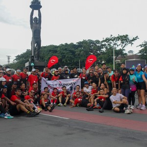 Race photo from FIRST SUNDAY RUN