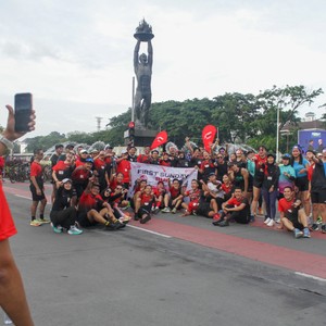 Race photo from FIRST SUNDAY RUN