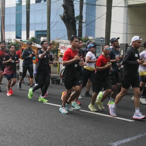 Race photo from FIRST SUNDAY RUN