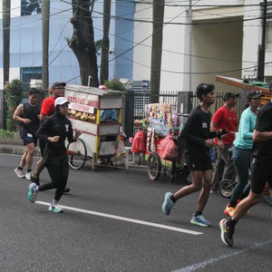 Race photo from FIRST SUNDAY RUN