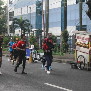 Race photo from FIRST SUNDAY RUN