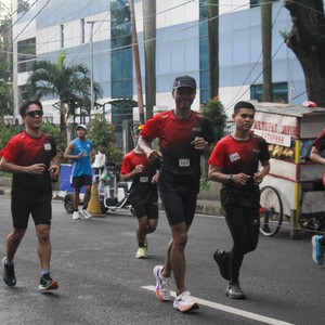Race photo from FIRST SUNDAY RUN