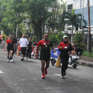 Race photo from FIRST SUNDAY RUN