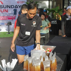 Race photo from FIRST SUNDAY RUN