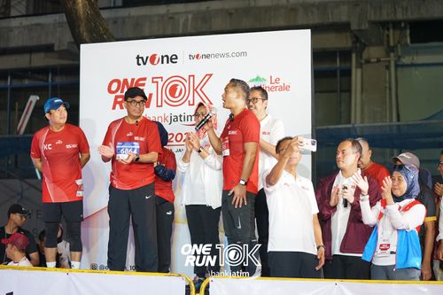 Race photo from ONE RUN 10 K
