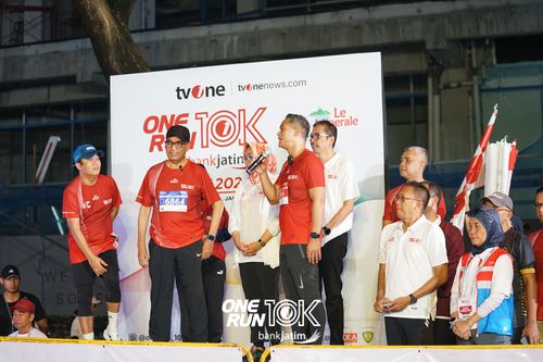 Race photo from ONE RUN 10 K