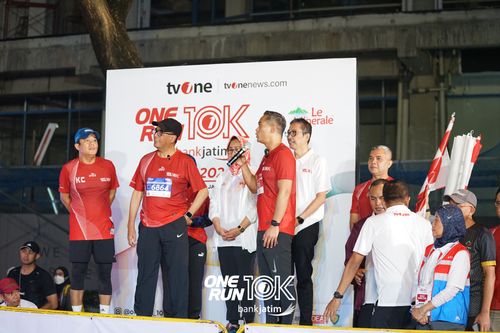 Race photo from ONE RUN 10 K