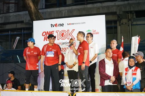 Race photo from ONE RUN 10 K
