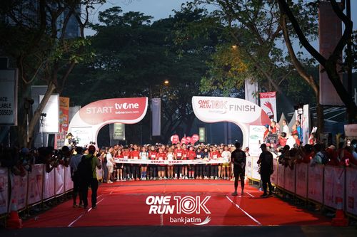 Race photo from ONE RUN 10 K