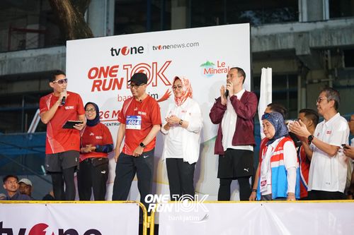 Race photo from ONE RUN 10 K