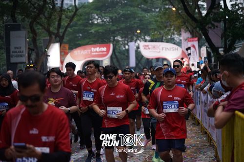 Race photo from ONE RUN 10 K