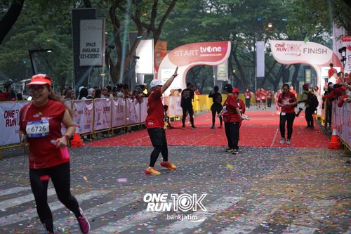 Race photo from ONE RUN 10 K