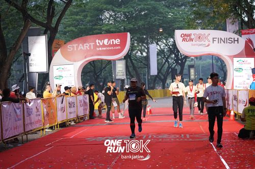 Race photo from ONE RUN 10 K