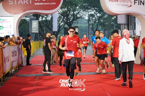 Race photo from ONE RUN 10 K