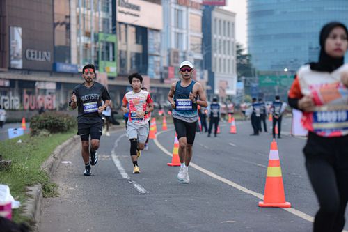 Race photo from NOTARACE 2025