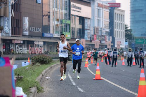 Race photo from NOTARACE 2025