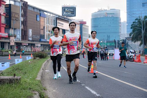 Race photo from NOTARACE 2025