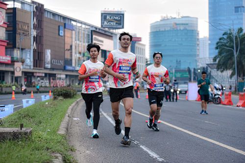 Race photo from NOTARACE 2025