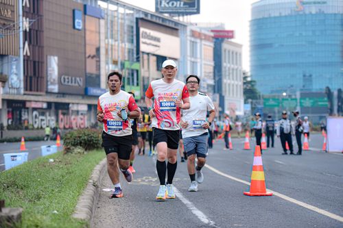 Race photo from NOTARACE 2025