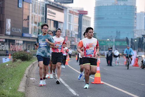 Race photo from NOTARACE 2025