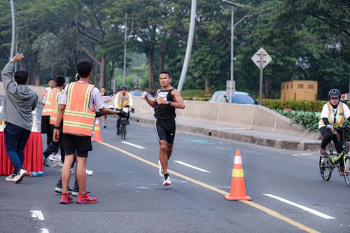 Race photo from NOTARACE 2025