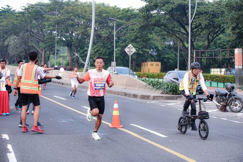 Race photo from NOTARACE 2025